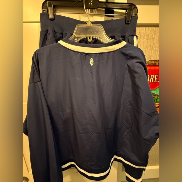 Free People Movement New Classic Set in Navy, size Large NWT! - Picture 7 of 12
